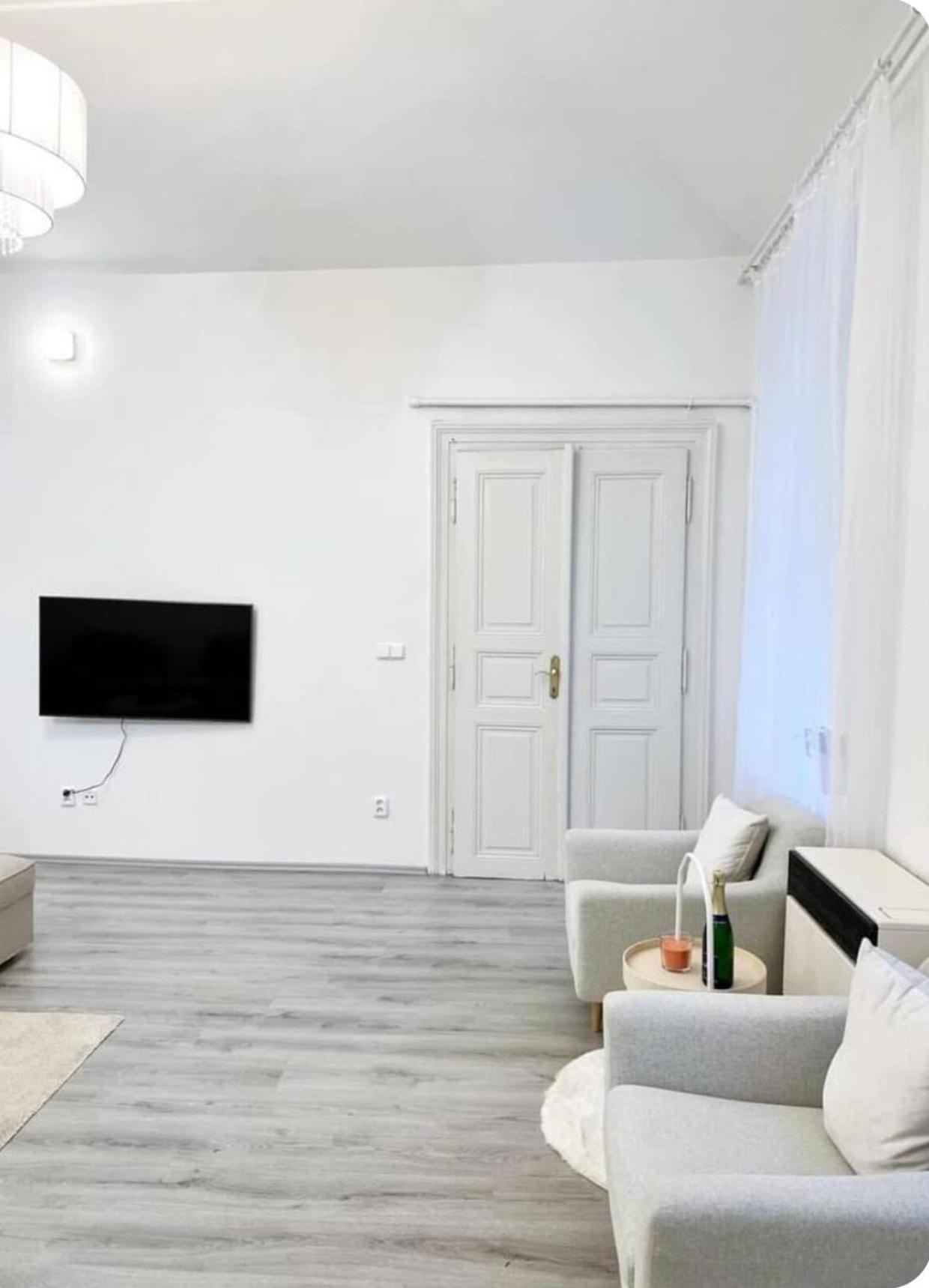 Apartment Centrum 1 95m2 Prague